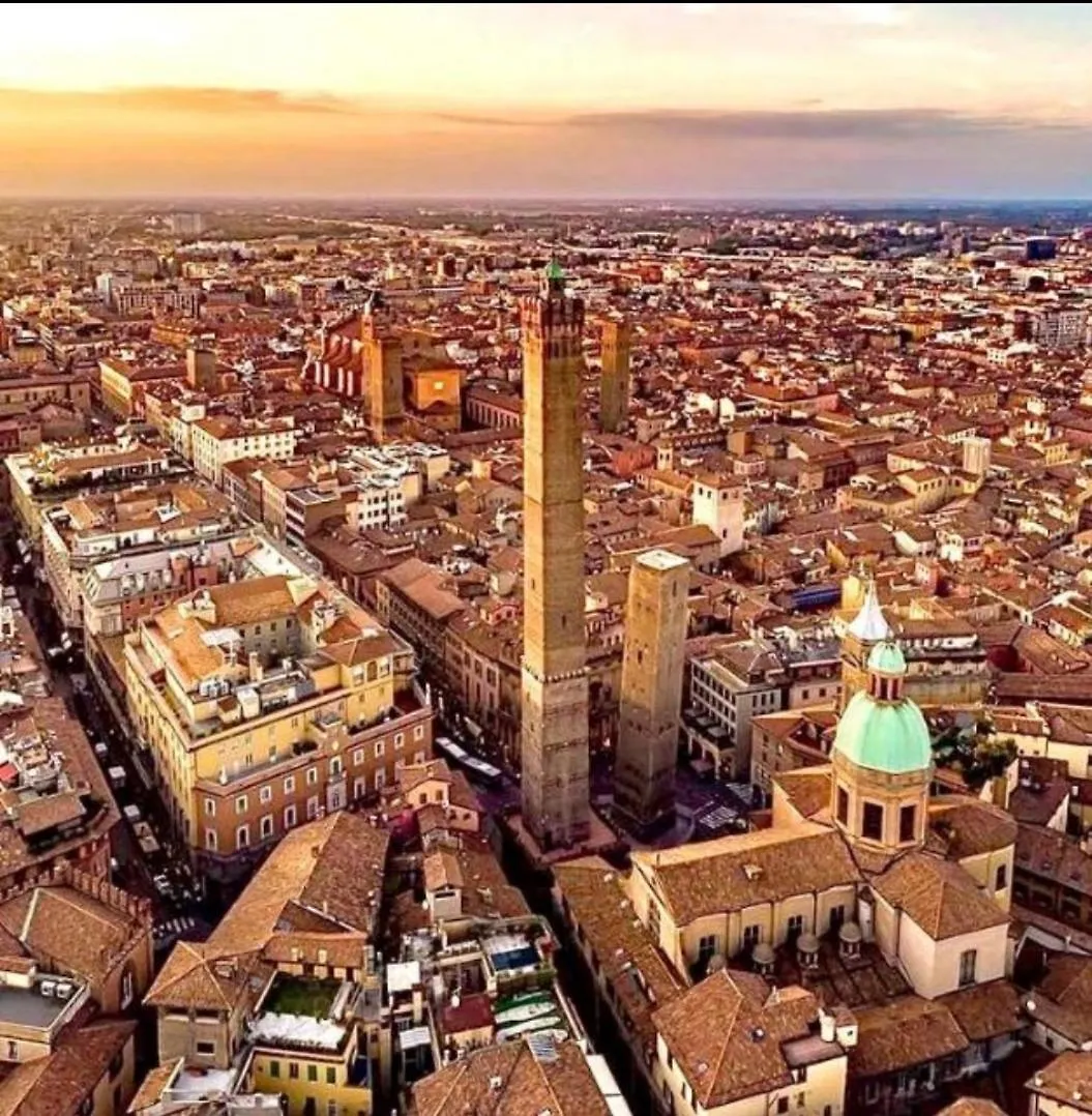 Bologna Apartment 0*,  Italia