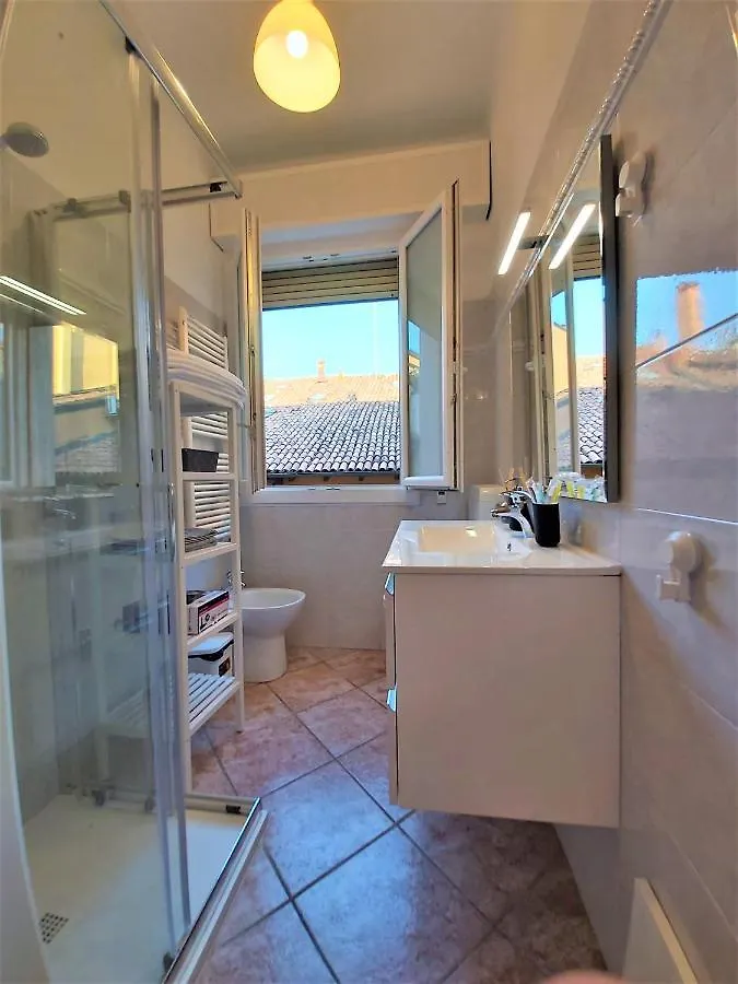Bologna Apartment 0*,  Italia