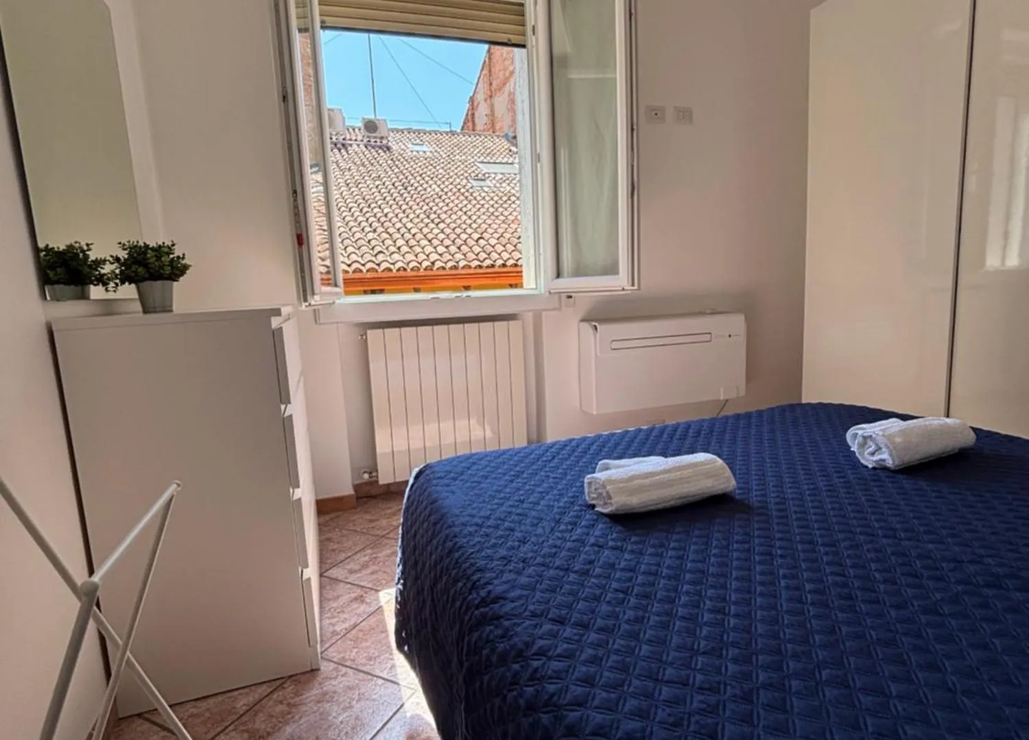 Bologna Apartment 0*,  Italia